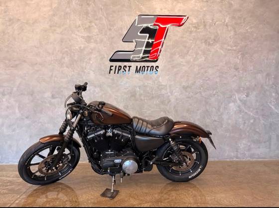 HARLEY-DAVIDSON SPORTSTER IRON 883 HARLEY-DAVIDSON SPORTSTER IRON 883